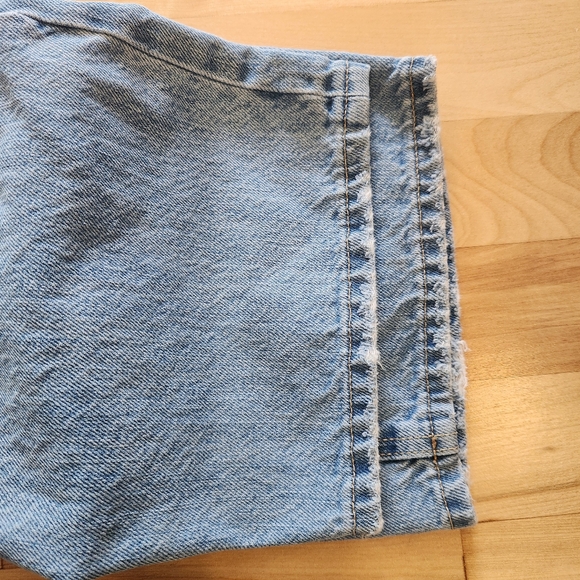 Size 25 Oak + Fort Crossfront Straight Leg Jean - Light Stone - Picture 9 of 10